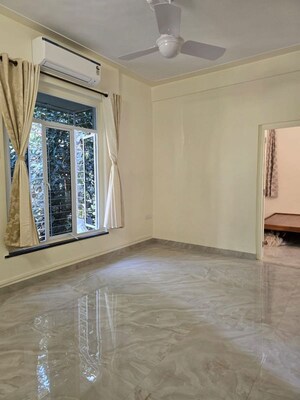 1 BHK Apartment For Rent in Bandra West