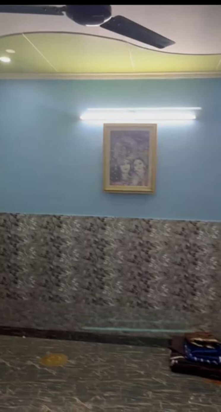 Room, vaishali sector 2 1 Bedroom 500 Sq.Ft. Builder Floor In Vaishali Sector 2 Ghaziabad 9748023