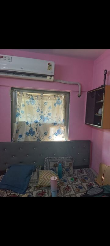 Bedroom in 1 RK Apartment at Akshardham CHS, Malad West – for Rent