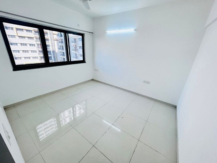 Room, amanora-gold-towers 3 Bedroom 1350 Sq.Ft. Apartment In Hadapsar Pune 9748025