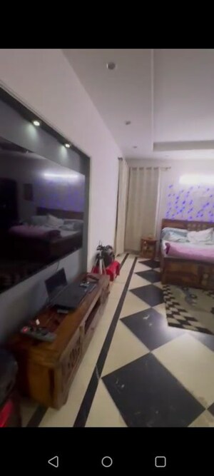 Living Room in 6 BHK Villa at Sector 48 – for Rent