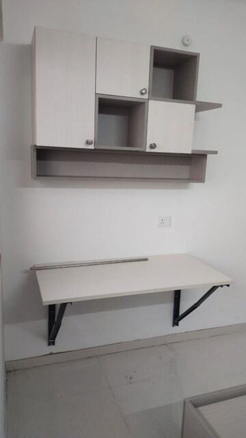 Furnished Amenities in 2 BHK Apartment at Amanora Gold Towers, Hadapsar – for Rent