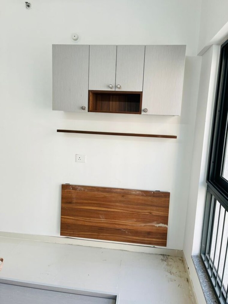 undefined, amanora-gold-towers 2 Bedroom 614 Sq.Ft. Apartment In Hadapsar Pune 9748042