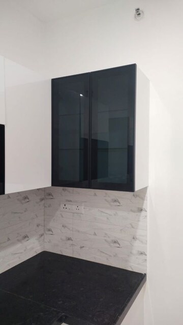 2 BHK Apartment For Rent in Amanora Gold Towers, Hadapsar