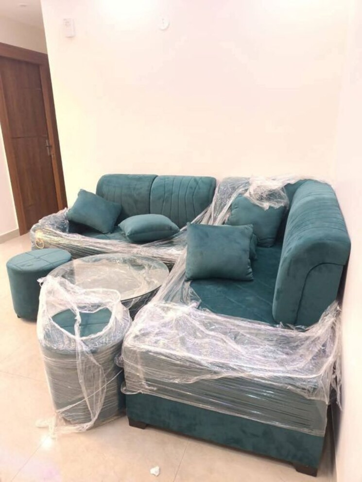 Living Room, freedom fighters enclave 1 Bedroom 550 Sq.Ft. Apartment In Freedom Fighters Enclave Delhi 9748058