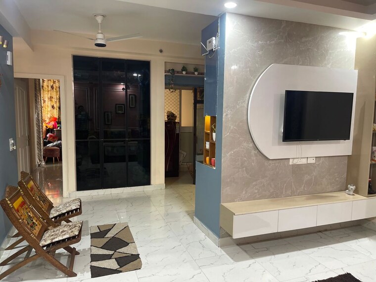  Parking, the-golden-gate 3.5 Bedroom 1740 Sq.Ft. Apartment In Mahurali Ghaziabad 9748061