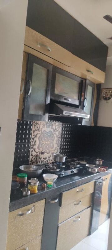 Furnished Amenities in 2.5 BHK Apartment at Lodha Casa Bella Gold, Dombivli East – for Rent