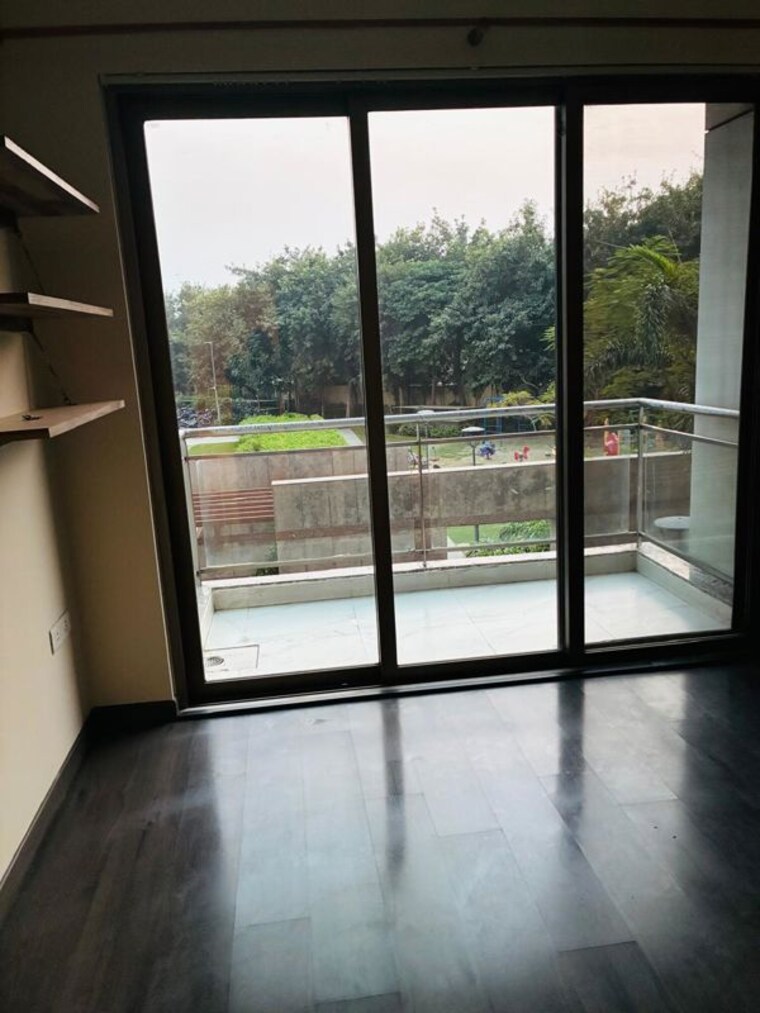 Balcony, tata-primanti-phase-2 3 Bedroom 2550 Sq.Ft. Apartment In Sector 72 Gurgaon 9748084