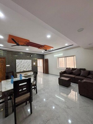 Team Area in 3.5 BHK Apartment at Kondapur – for Rent