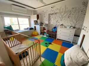 Team Area in 3 BHK Apartment at Veena Tower, Colaba – for Sale