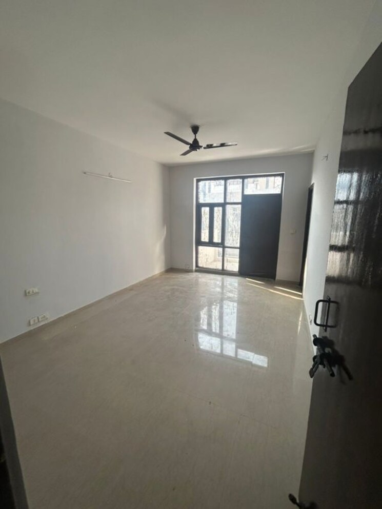 Room, omaxe-heights 3 Bedroom 1475 Sq.Ft. Apartment In Sector 86 Faridabad 9748098