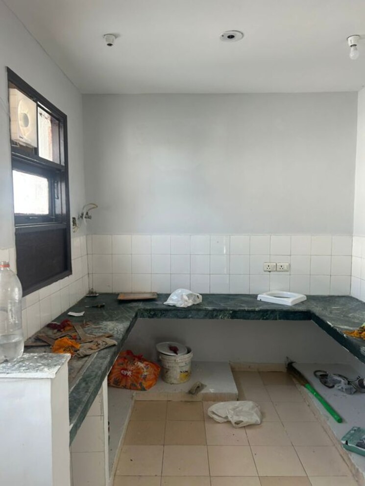 Kitchen, omaxe-heights 3 Bedroom 1475 Sq.Ft. Apartment In Sector 86 Faridabad 9748098