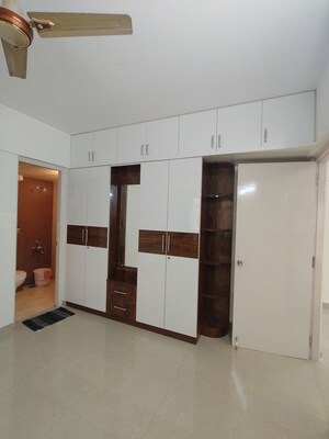 Room in 3 BHK Apartment at Ozone Urbana Aqua, Devanahalli – for Rent