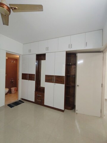 Room in 3 BHK Apartment at Ozone Urbana Aqua, Devanahalli – for Rent