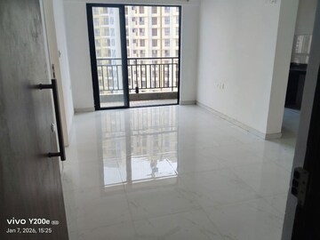 Room in 1.5 BHK Apartment at Runwal Gardens, Dombivli East – for Sale