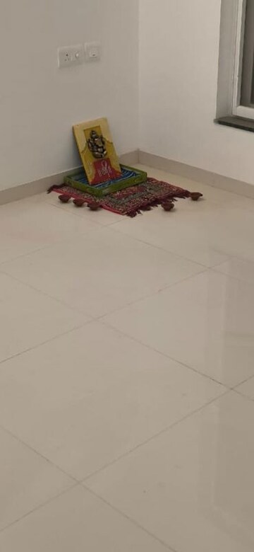 Room in 3 BHK Apartment at Majestique Signature Towers, Balewadi – for Rent