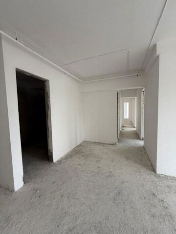 Room in 4 BHK Apartment at 232 Dhuleva, Girgaon – for Sale