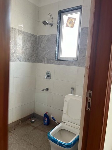 Bathroom in 3 BHK Apartment at Ardee City, Sector 52 – for Rent