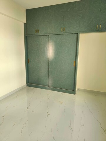 Room in 1 BHK Apartment at Kondapur – for Rent