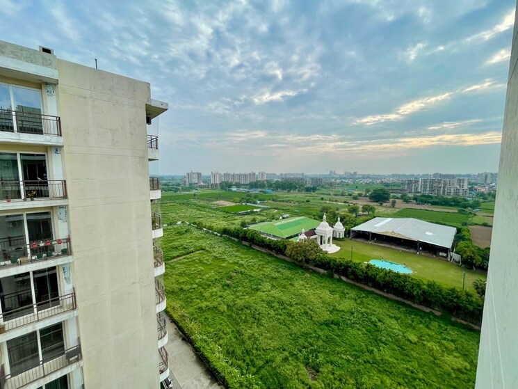 Swimming Pool, barnala-green-lotus-avenue 4 Bedroom 1950 Sq.Ft. Apartment In Ambala Highway Zirakpur 9748149