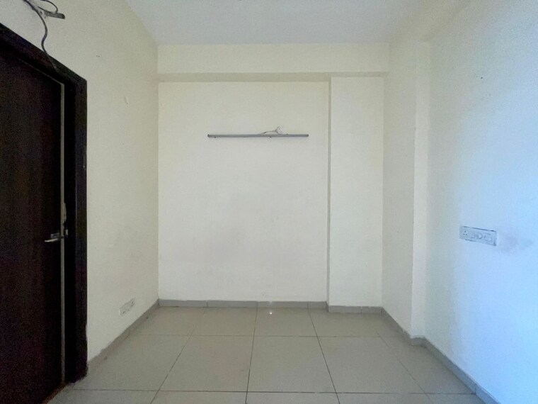 Room, barnala-green-lotus-avenue 4 Bedroom 1950 Sq.Ft. Apartment In Ambala Highway Zirakpur 9748149