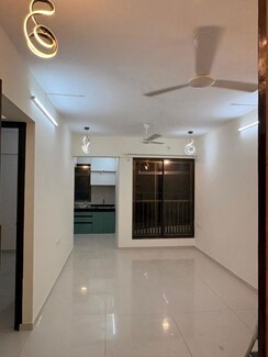 2 BHK Apartment For Rent in Chandak Stella
