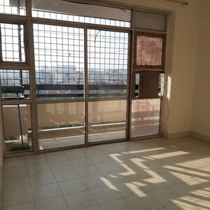 Room in 3 BHK Builder Floor at Housing Board Colony Sector 51, Sector 51 – for Rent