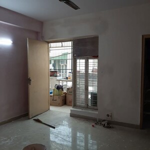 Room in 3 BHK Builder Floor at Housing Board Colony Sector 51, Sector 51 – for Rent
