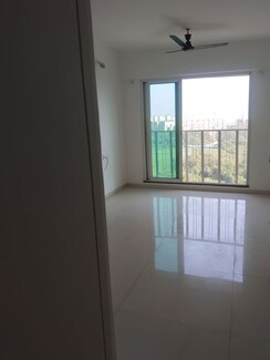 2 BHK Apartment For Sale in Rustomjee Urbania Aurelia