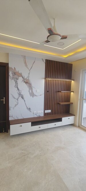 Furnished Amenities in 3 BHK Apartment at Aditya Empress Towers, Shaikpet – for Rent