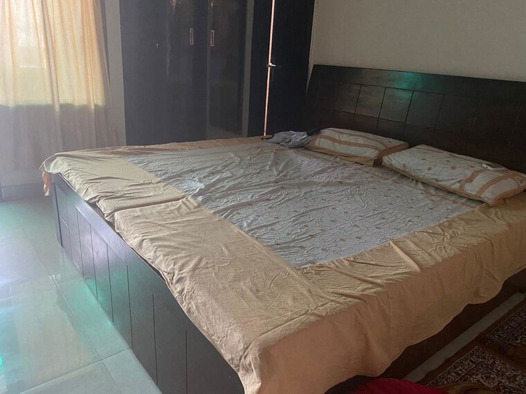 Bedroom, ardee-city 3 Bedroom 2100 Sq.Ft. Builder Floor In Sector 52 Gurgaon 9748431