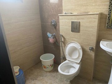 Bathroom in 3 BHK Builder Floor at Ardee City, Sector 52 – for Rent