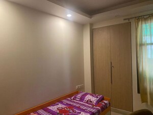Bedroom in 3 BHK Builder Floor at Ardee City, Sector 52 – for Rent