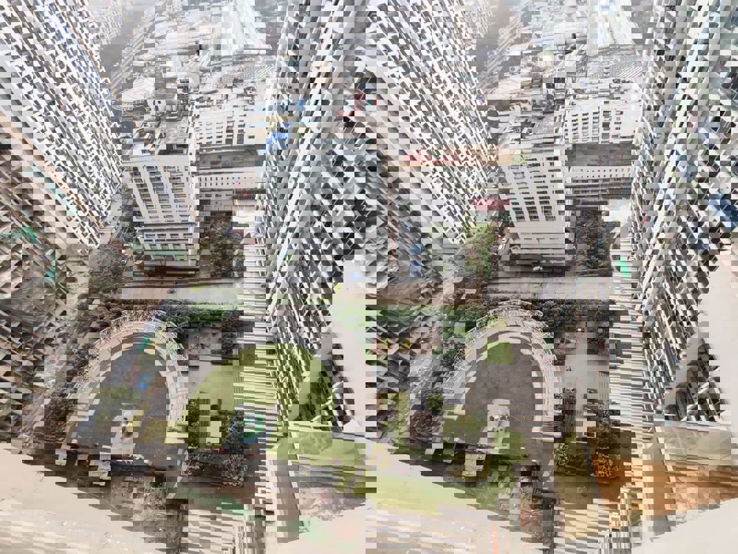 4 BHK + Pooja Room Apartment For Rent in Sheth Avalon