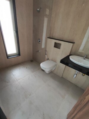 Bathroom in 4 BHK Apartment at Sheth Avalon, Laxmi Nagar – for Rent