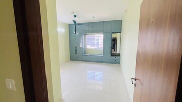 Room in 3 BHK Apartment at Prestige Tranquil, Kokapet – for Rent