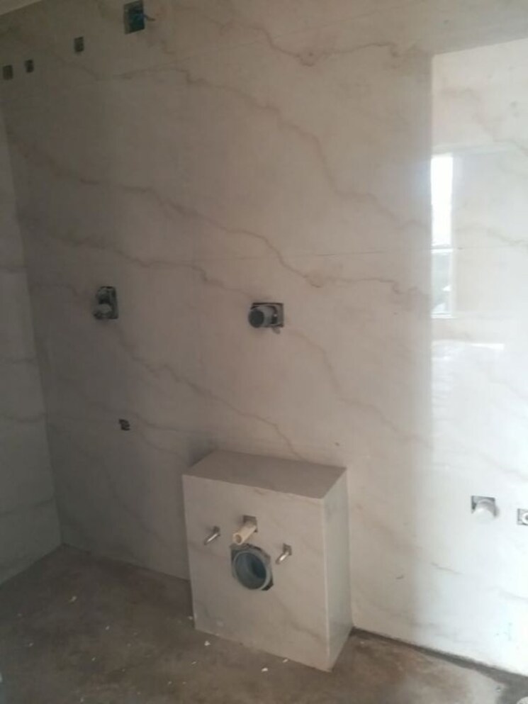 Bathroom, majestic-kedarnath-apartments 1 Bedroom 608 Sq.Ft. Apartment In Chembur Mumbai 9748414
