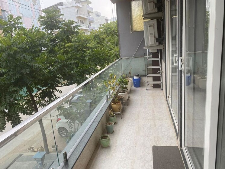 Balcony, ardee-city 3 Bedroom 2100 Sq.Ft. Builder Floor In Sector 52 Gurgaon 9748495
