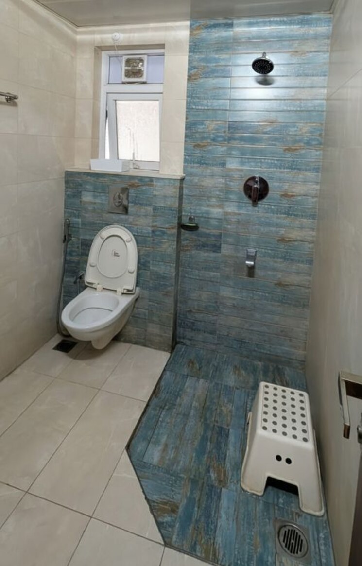 Bathroom, aparna-serene-park 3 Bedroom 1500 Sq.Ft. Apartment In Kondapur Hyderabad 9748418