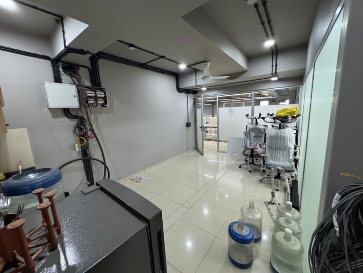 Team Area, shilp-corporate-park Commercial Office Space 4207 Sq.Ft. In Bodakdev Ahmedabad 9748450