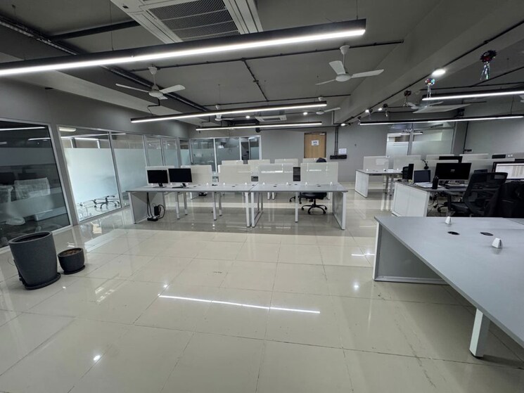 Team Area, shilp-corporate-park Commercial Office Space 4207 Sq.Ft. In Bodakdev Ahmedabad 9748504
