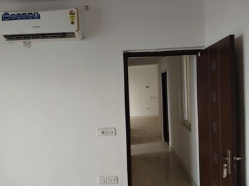 Room in 2 BHK Apartment at Ansal Royal Heritage, Sector 70 – for Rent