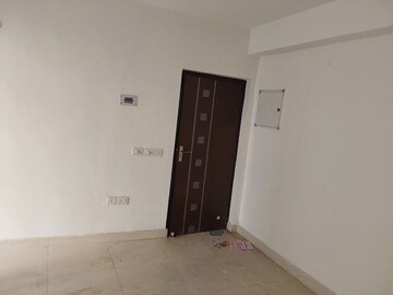 Room in 2 BHK Apartment at Ansal Royal Heritage, Sector 70 – for Rent