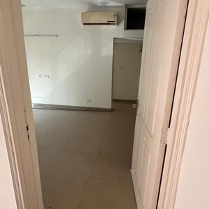 Bathroom in 3.5 BHK Builder Floor at Ansal API Esencia Wood Winds, Sector 67a – for Rent