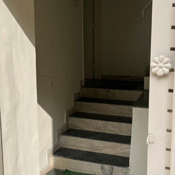 Staircase in 3.5 BHK Builder Floor at Ansal API Esencia Wood Winds, Sector 67a – for Rent