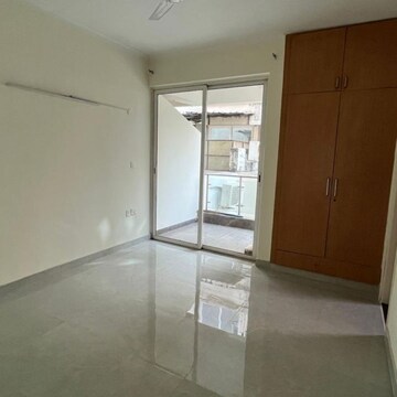 Room in 3.5 BHK Builder Floor at Ansal API Esencia Wood Winds, Sector 67a – for Rent