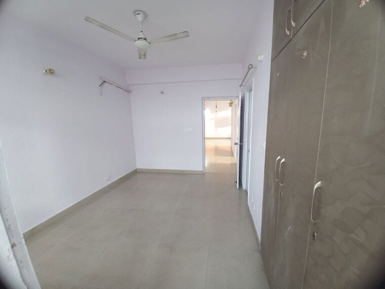 Room, srs-residency 2 Bedroom 1304 Sq.Ft. Apartment In Sector 88 Faridabad 9748711