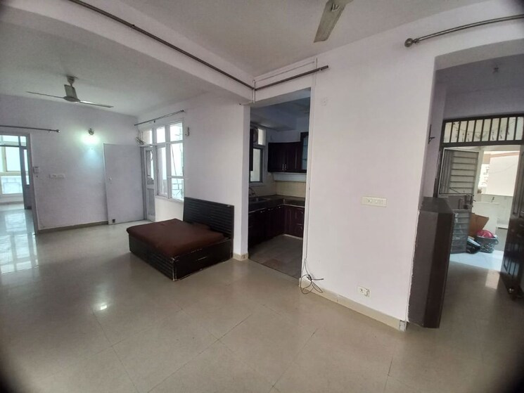 Room, srs-residency 2 Bedroom 1304 Sq.Ft. Apartment In Sector 88 Faridabad 9748711