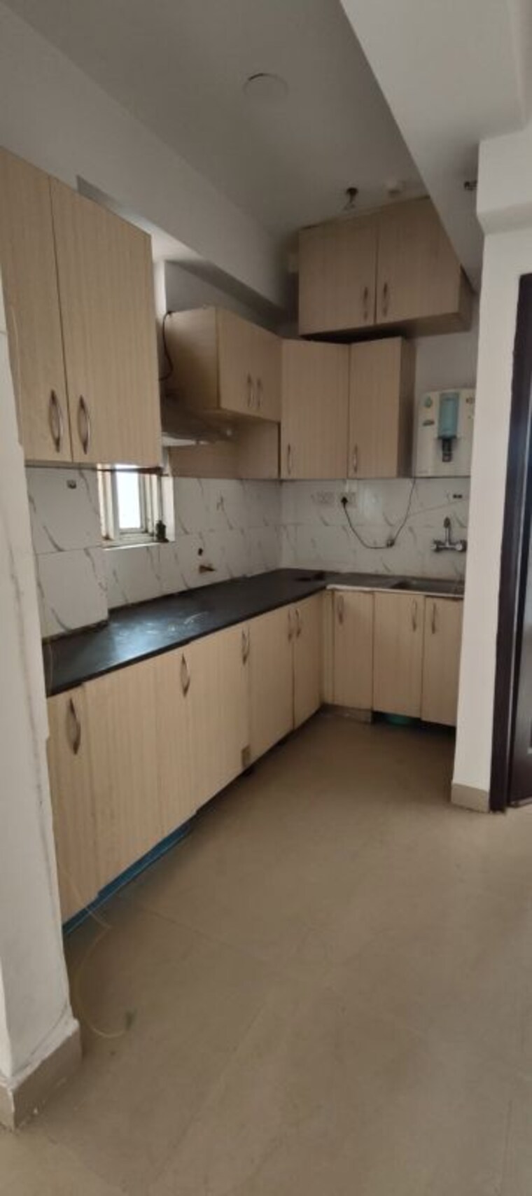 Kitchen, gaur city 1 3 Bedroom 1520 Sq.Ft. Builder Floor In Gaur City 1 Greater Noida 9748716