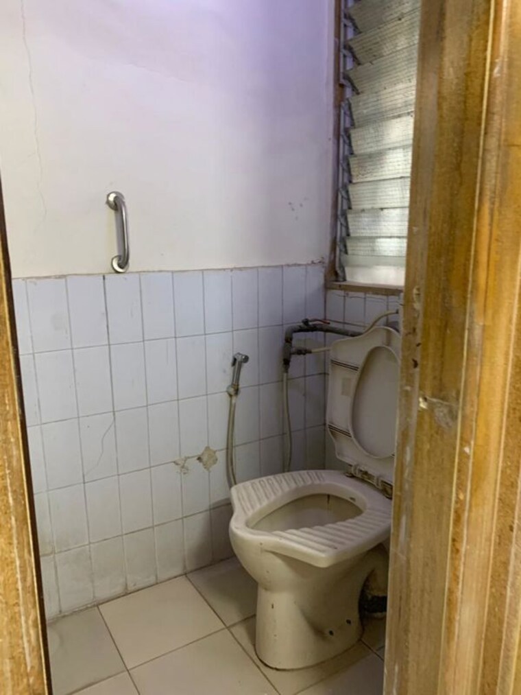 Bathroom, om-rishikesh-chs 1 Bedroom 415 Sq.Ft. Apartment In Borivali West Mumbai 9748721